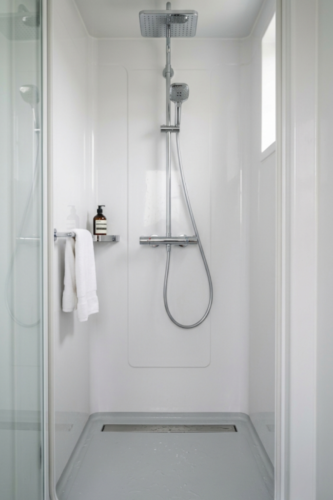 Modular Prefabricated Bath Pods